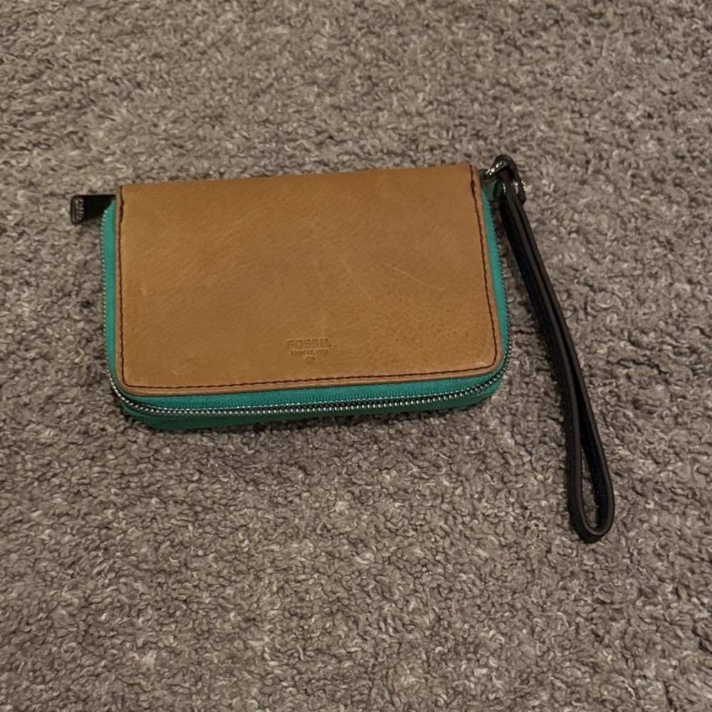 Fossil Brown and Teal Leather Wristlet Wallet